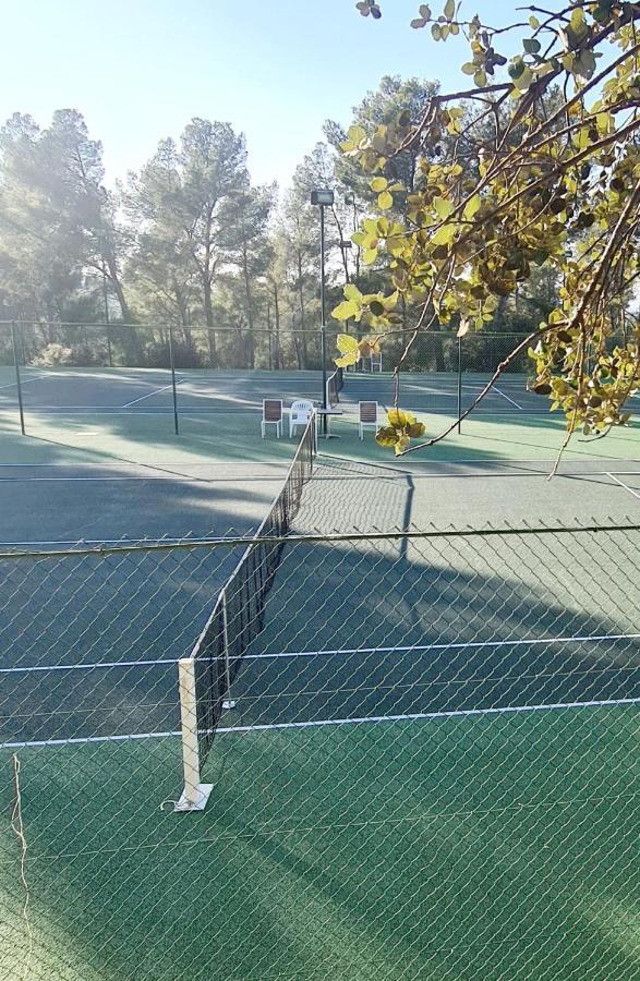 Superbe Villa-Domaine Avec Golf Piscine Et Tennis サン・シル・シュル・メール エクステリア 写真